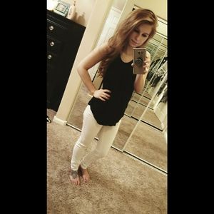 Meet your Posher, Melissa